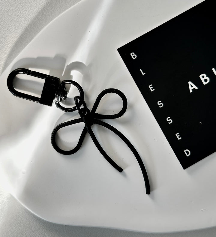 Matte Black Bow Binder Styling