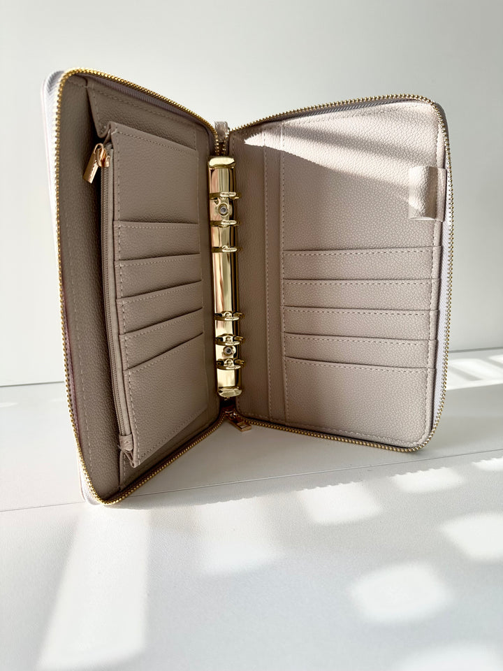 Sophie Binder A6