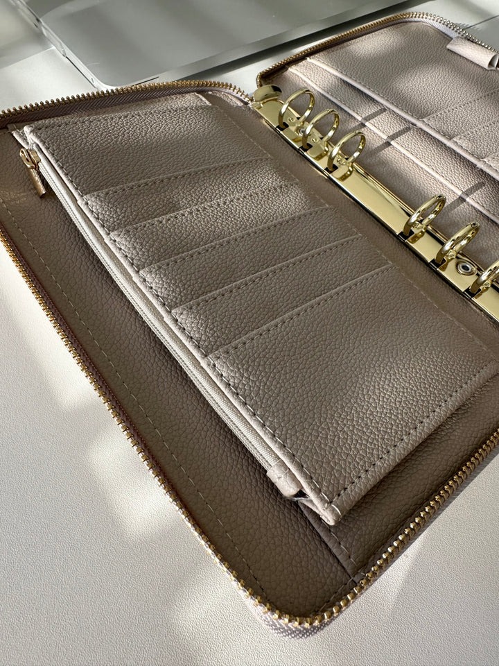 Sophie Binder A6